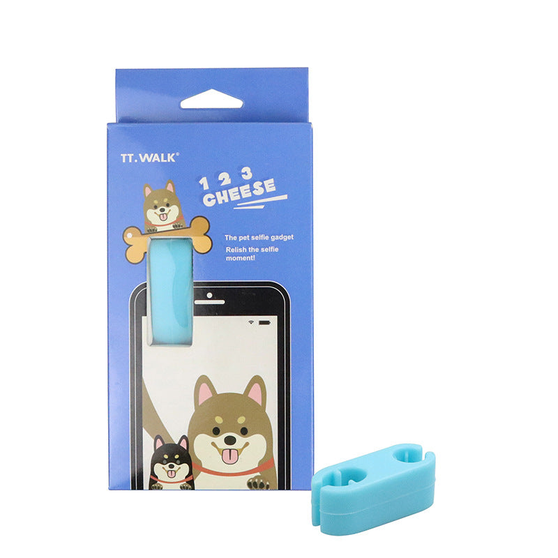 Pet selfie camera lens package with blue mount accessory