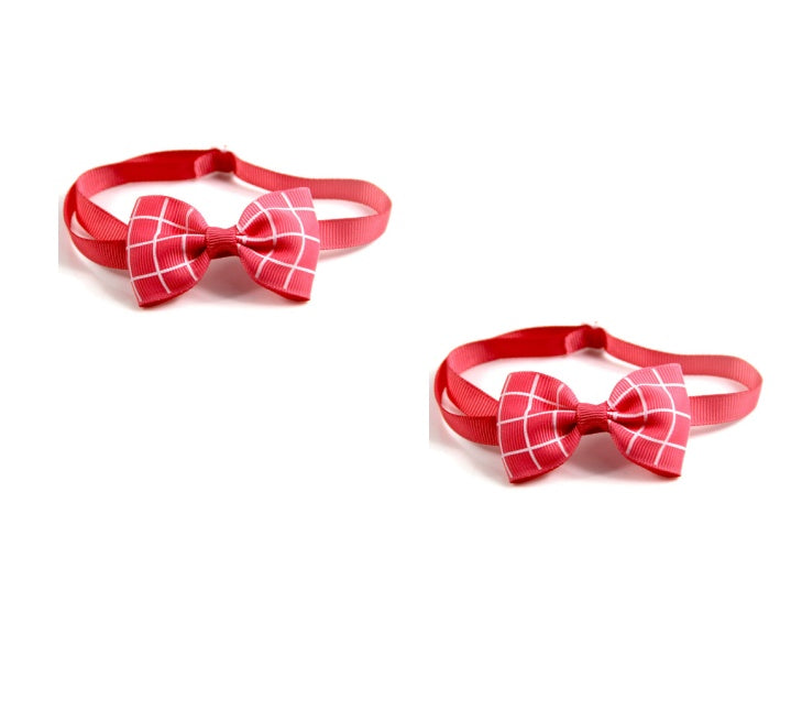 Plaid bow pet scarf accessory with red strap and red-white check bow